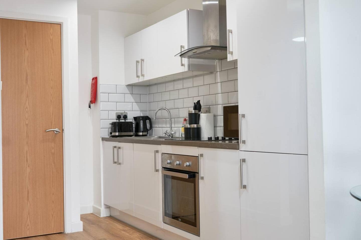 Modern Central Apartment - City Centre - Fast Wifi - Near Utilitia Arena & Icc Birmingham Luaran gambar