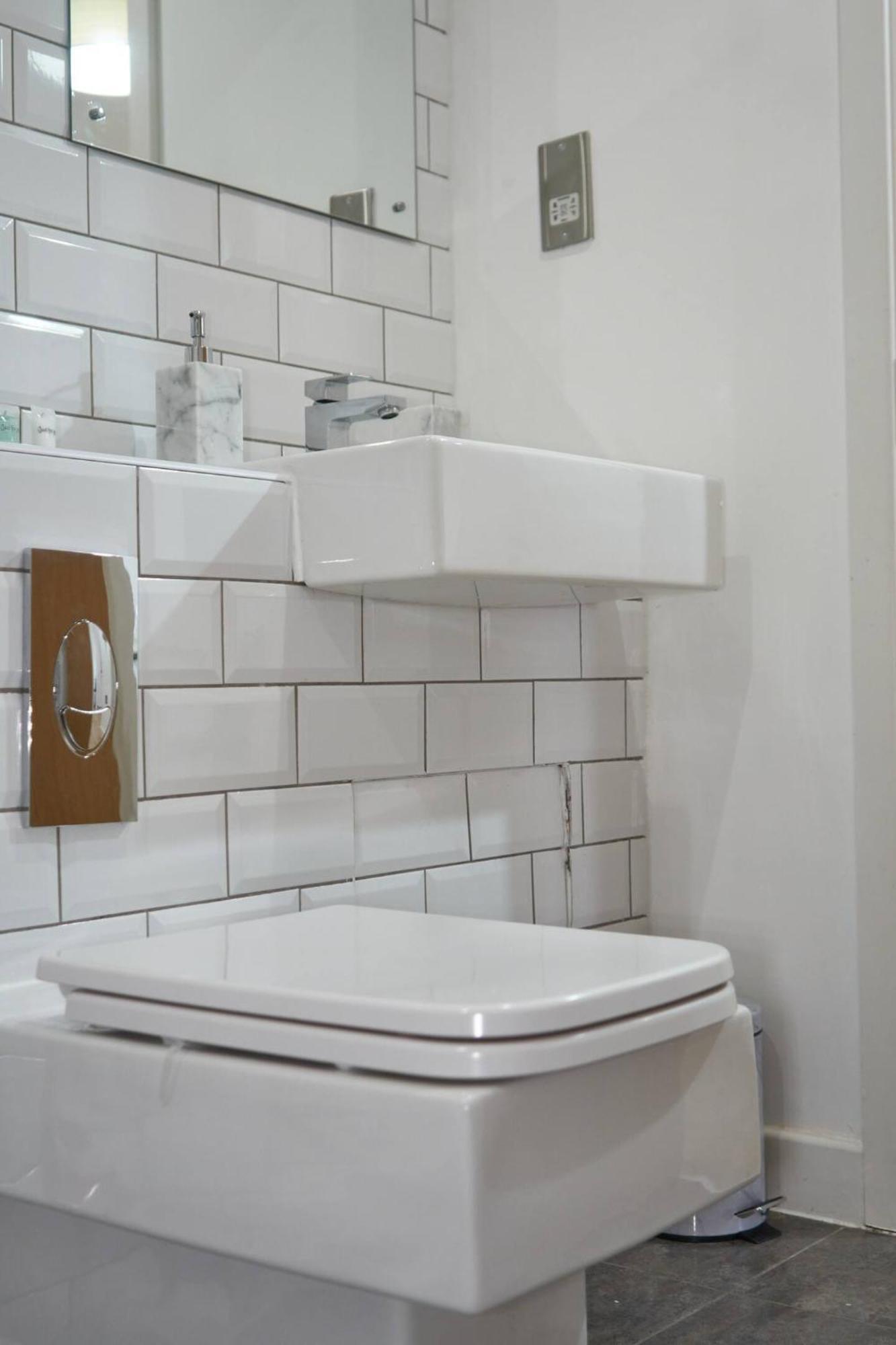 Modern Central Apartment - City Centre - Fast Wifi - Near Utilitia Arena & Icc Birmingham Luaran gambar